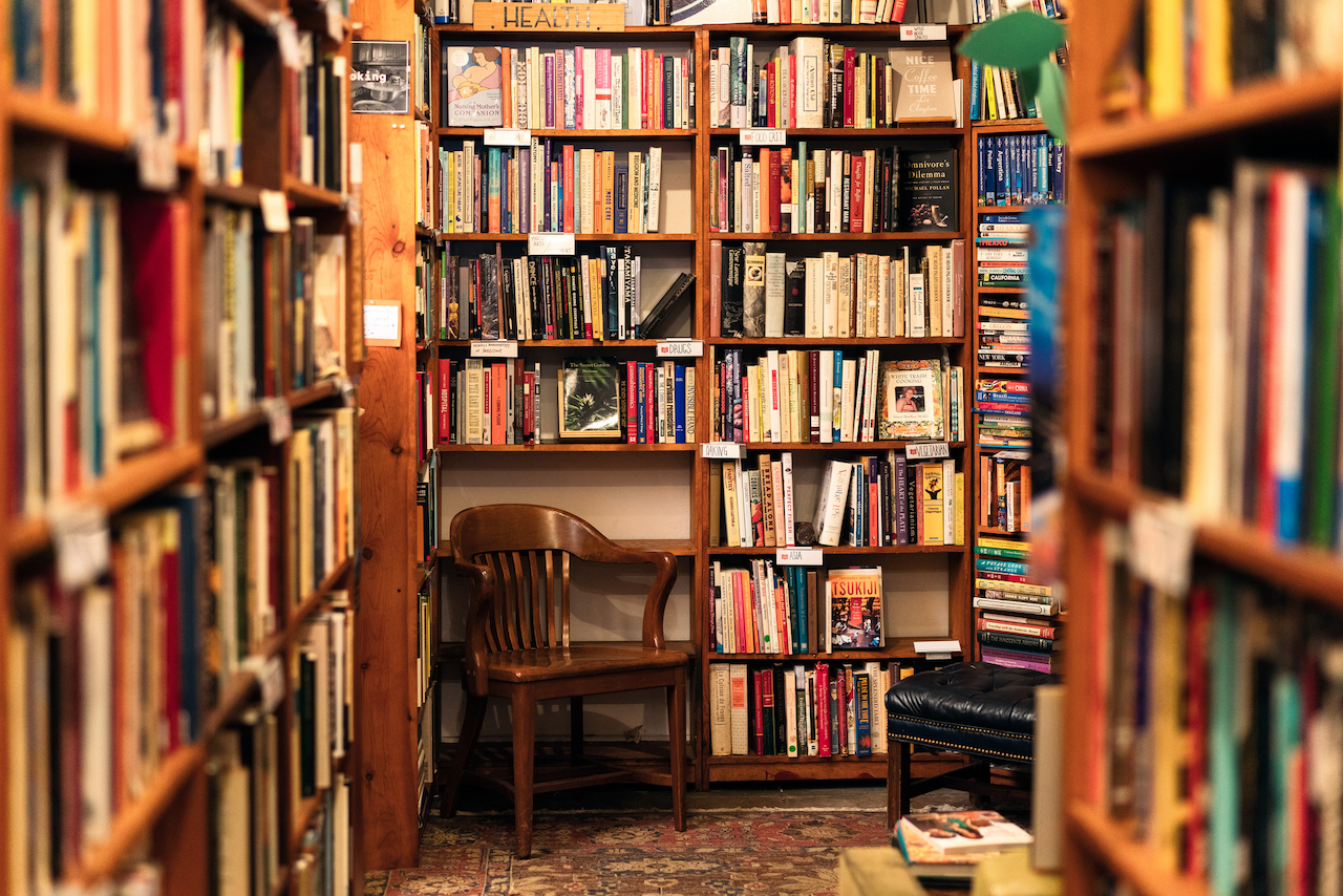 New Orleans Bookstores Team Up To Celebrate Independent Bookstore Day April 30 - Vimarsana News