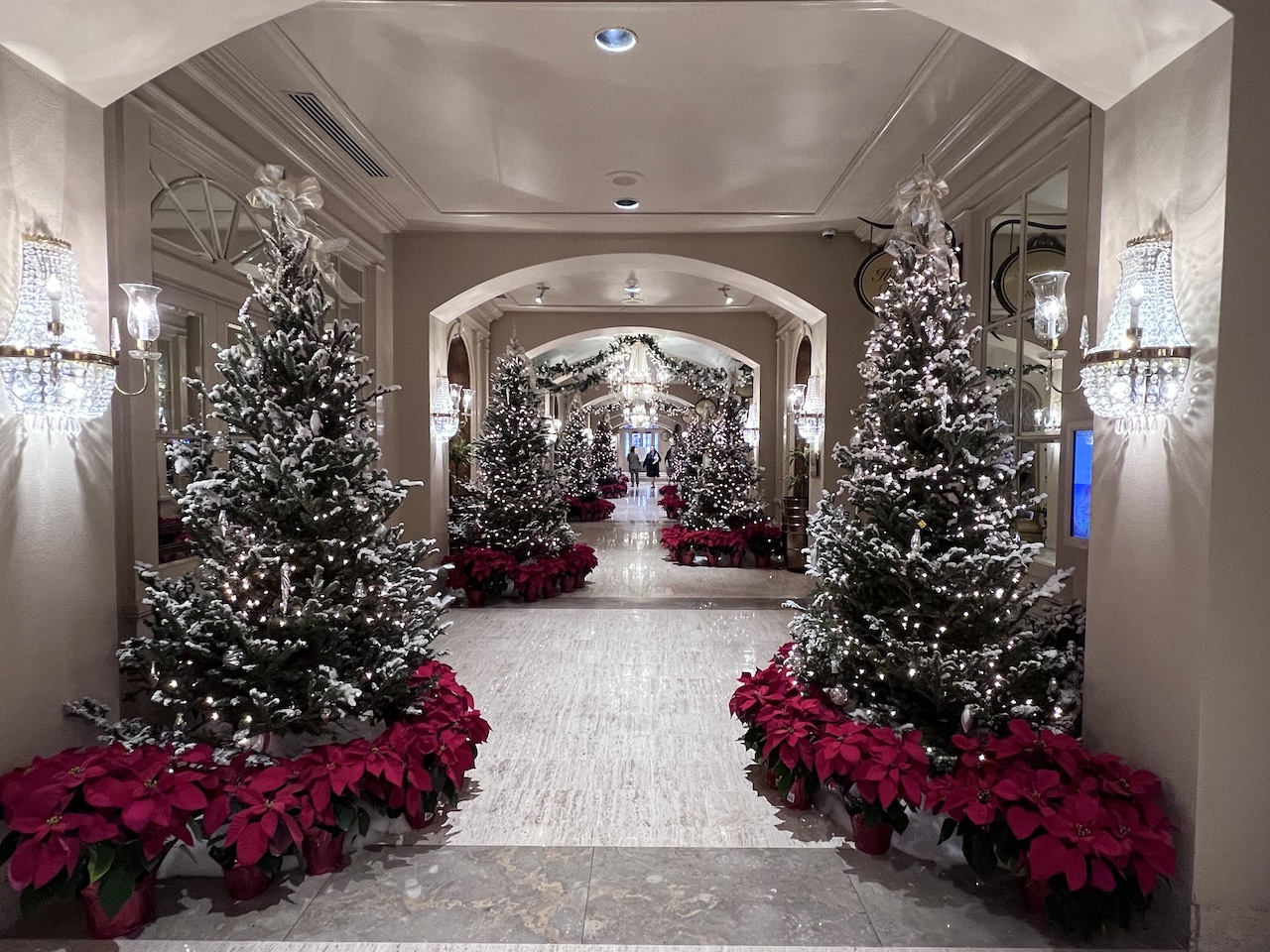 Royal Sonesta New Orleans Celebrates the Holidays with Decor and Annual 'Royal Snownesta' - Vimarsana News
